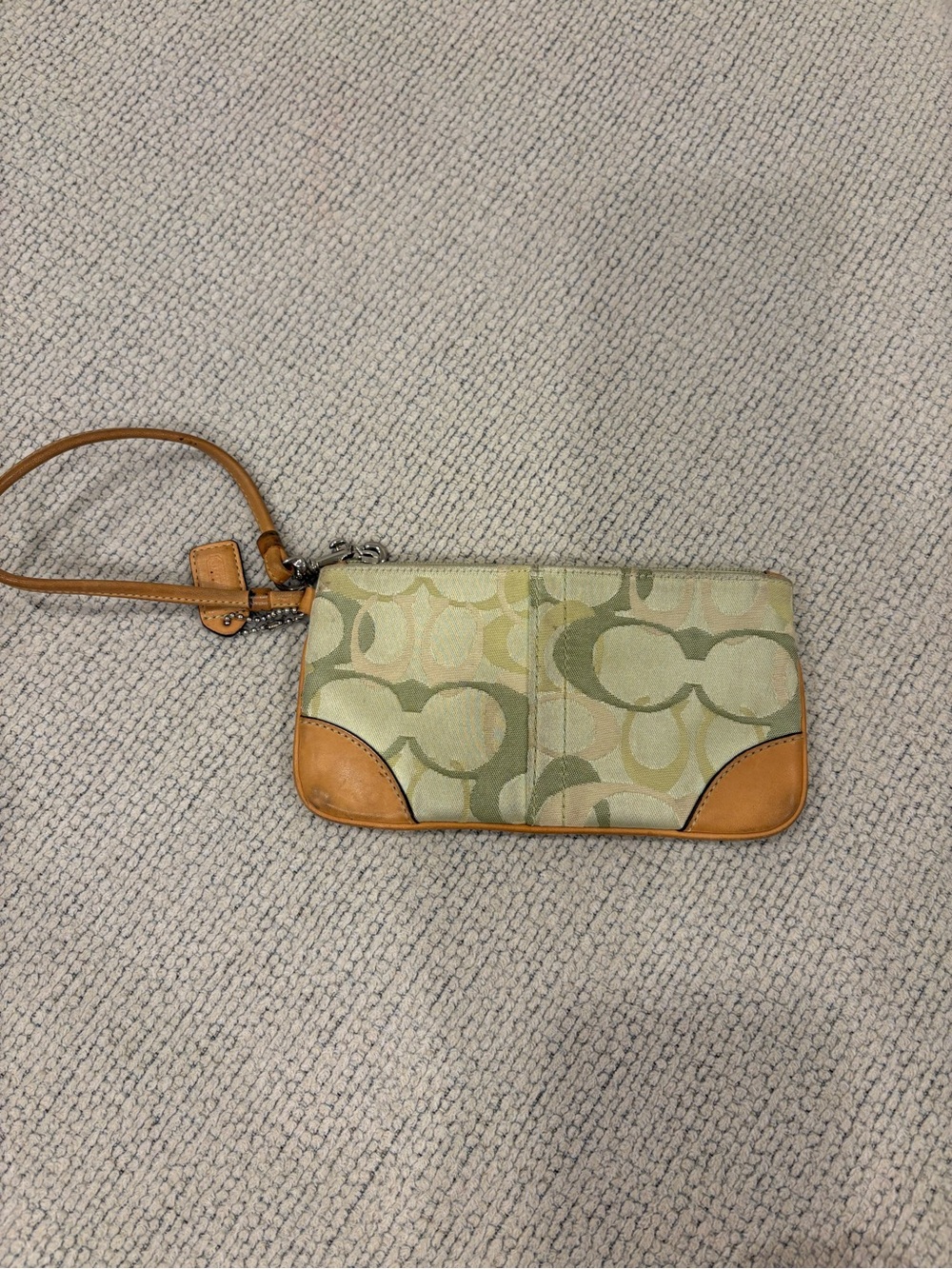 Coach Green Optic Y2K Vintage Canvas Wristlet w/ tan leather trim
